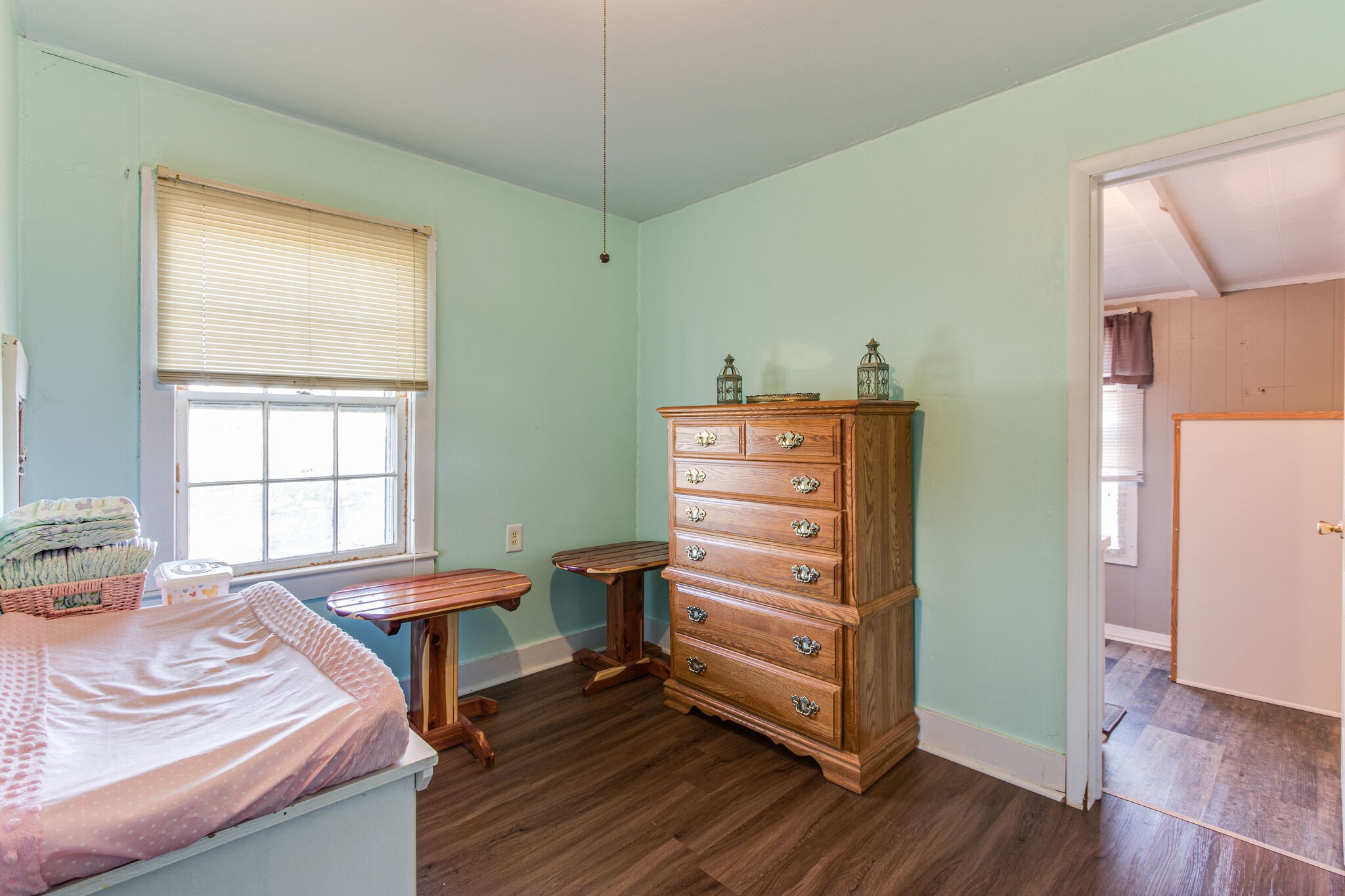 8026 Fredonia Road Manchester, TN 37355 - Photo 17 of 26 a room with furniture and wooden floor