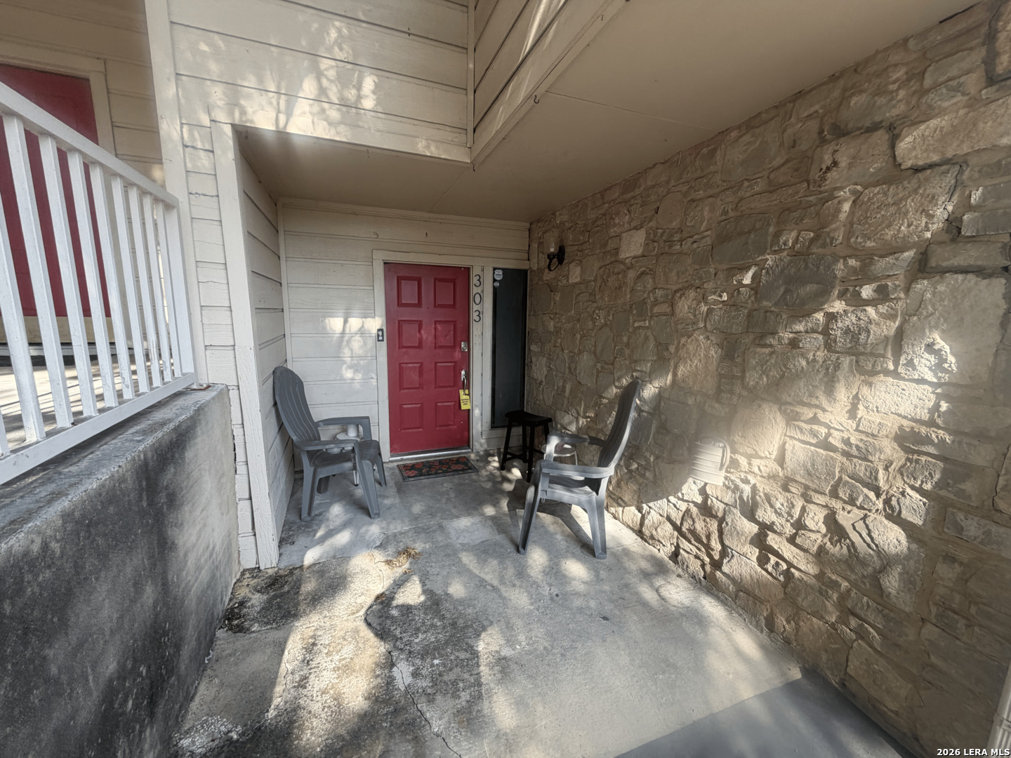 829 West Bitters Road, Unit 303 San Antonio, TX 78216 - Photo 2 of 36