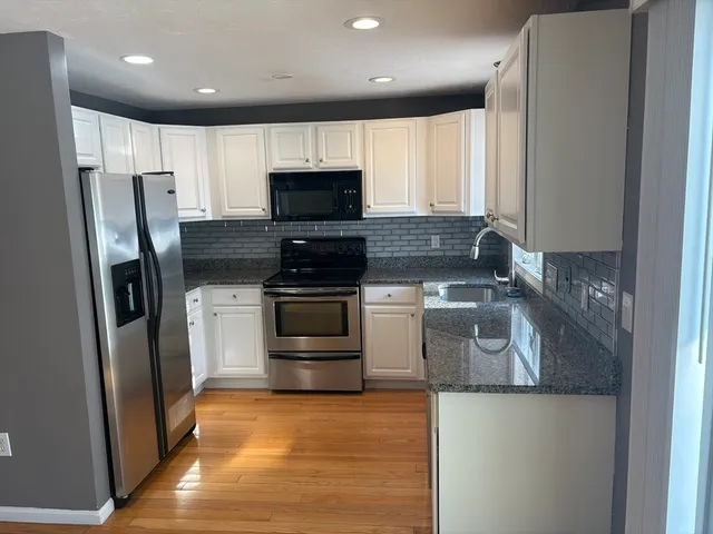 $3,800 | 453 Turnpike Street, Unit 2, Easton, MA 02375