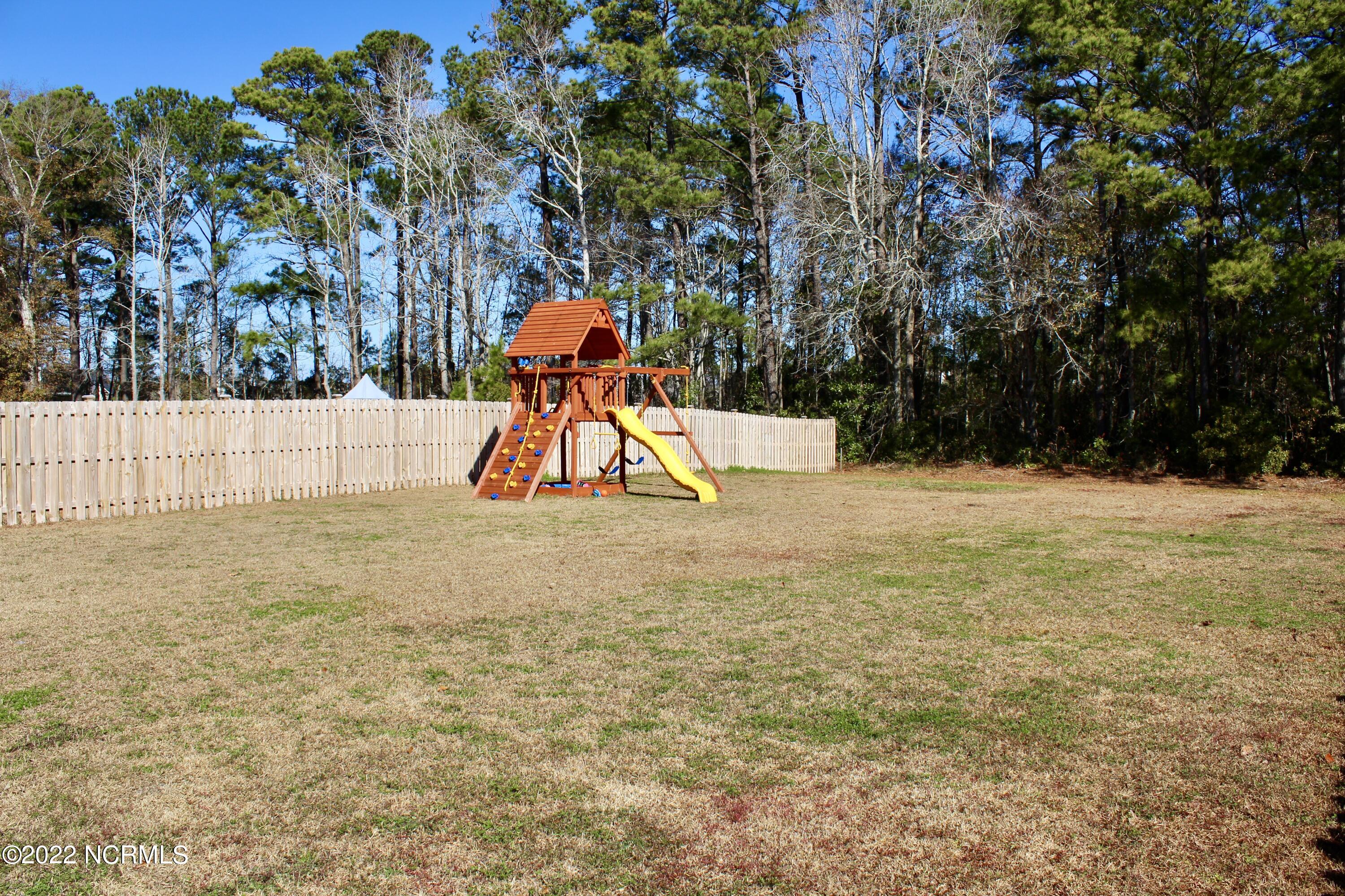 1325 Lt Congleton Road Wilmington, NC 28409 - Photo 28 of 32 43263CFC-FEB0-494C-A1F7-0C1F690E0FEC_1_2