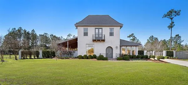 $1,185,000 | 601 Lake Circle, Madisonville, LA 70447