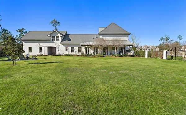 $1,185,000 | 601 Lake Circle, Madisonville, LA 70447