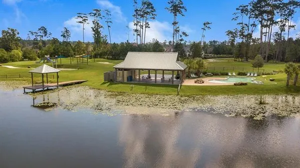 $1,185,000 | 601 Lake Circle, Madisonville, LA 70447