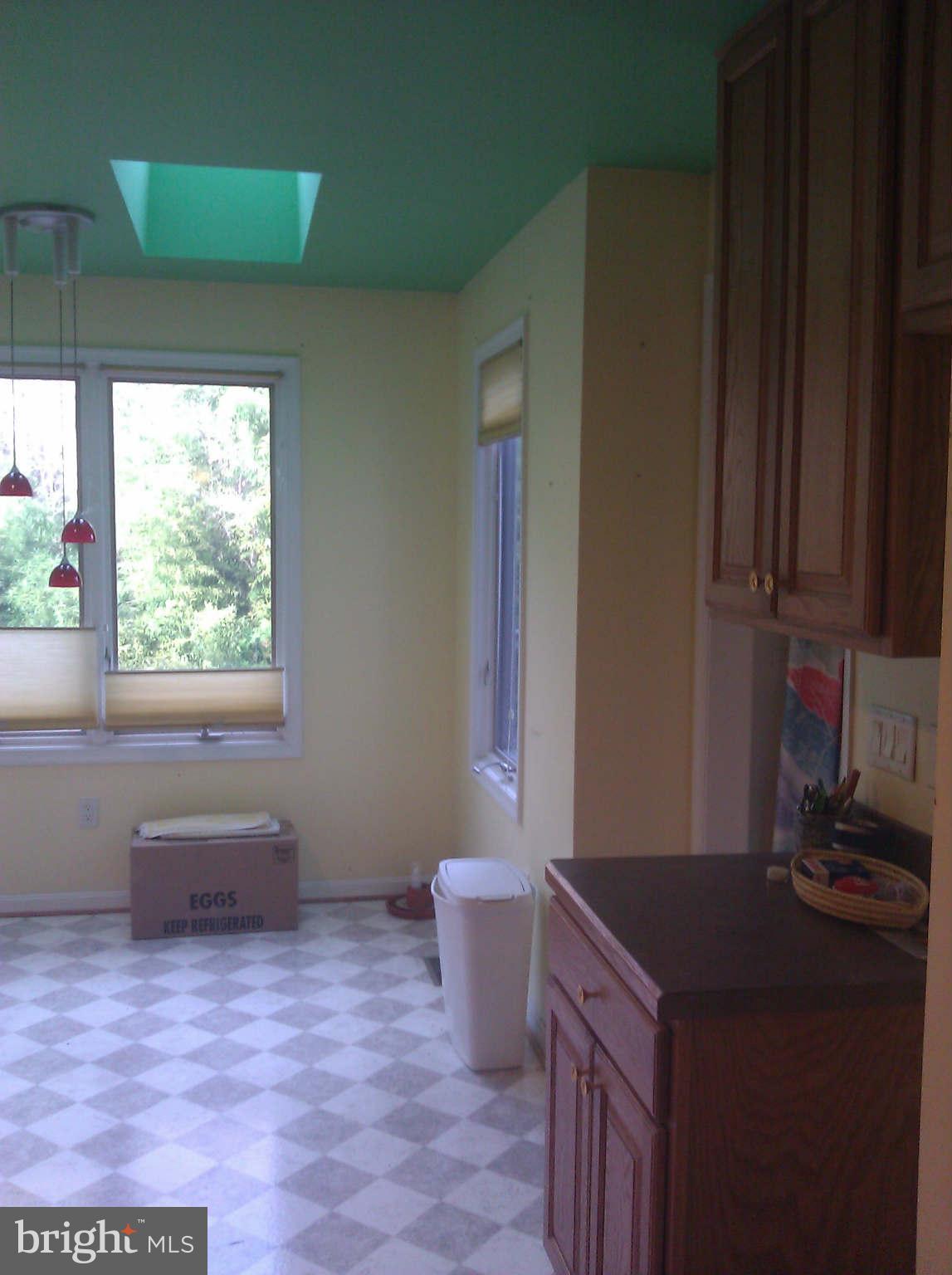 1044 Blackwell Road Annapolis, MD 21403 - Photo 11 of 24 Interior (General)