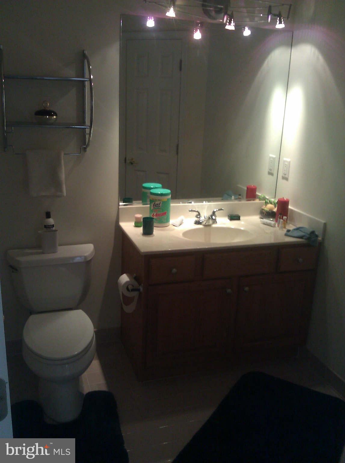 1044 Blackwell Road Annapolis, MD 21403 - Photo 21 of 24 Bath