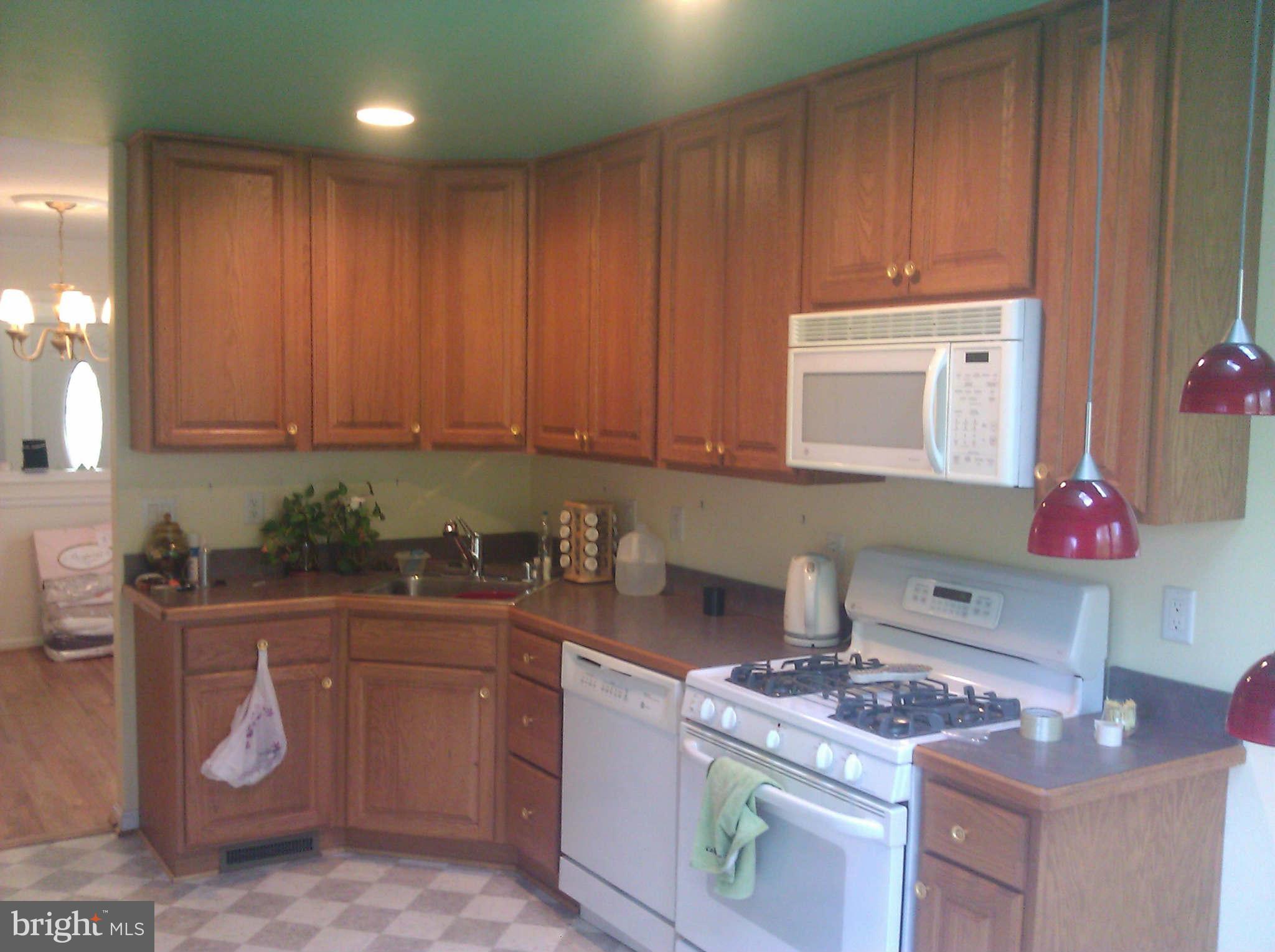 1044 Blackwell Road Annapolis, MD 21403 - Photo 4 of 24 Kitchen