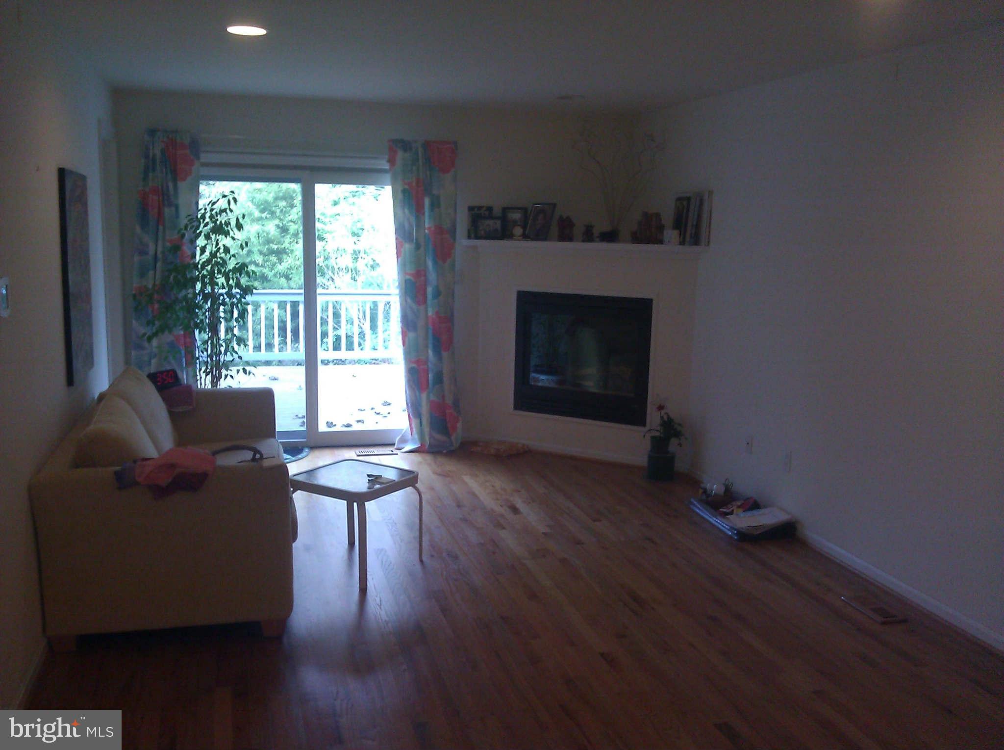 1044 Blackwell Road Annapolis, MD 21403 - Photo 9 of 24 Family Room