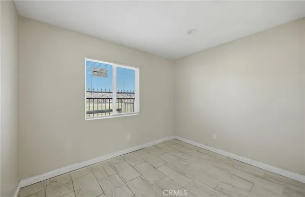 $310,000 | 409 North 3rd Avenue, Barstow, CA 92311