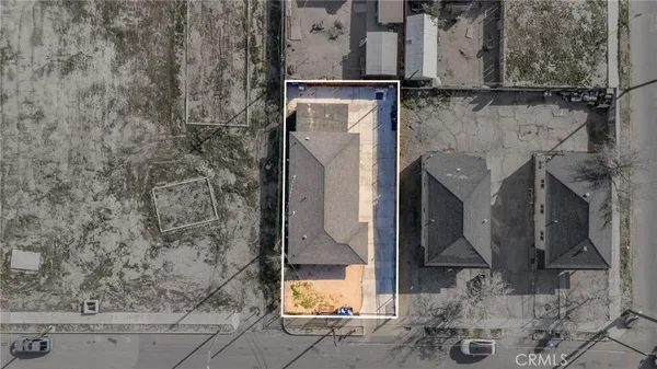 $310,000 | 409 North 3rd Avenue, Barstow, CA 92311