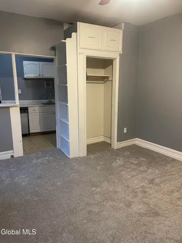 $950 | 2156 5th Avenue, Troy, NY 12180