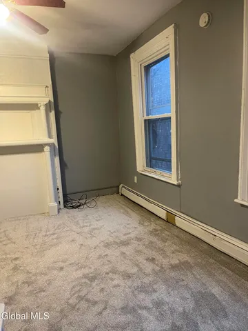 $950 | 2156 5th Avenue, Troy, NY 12180
