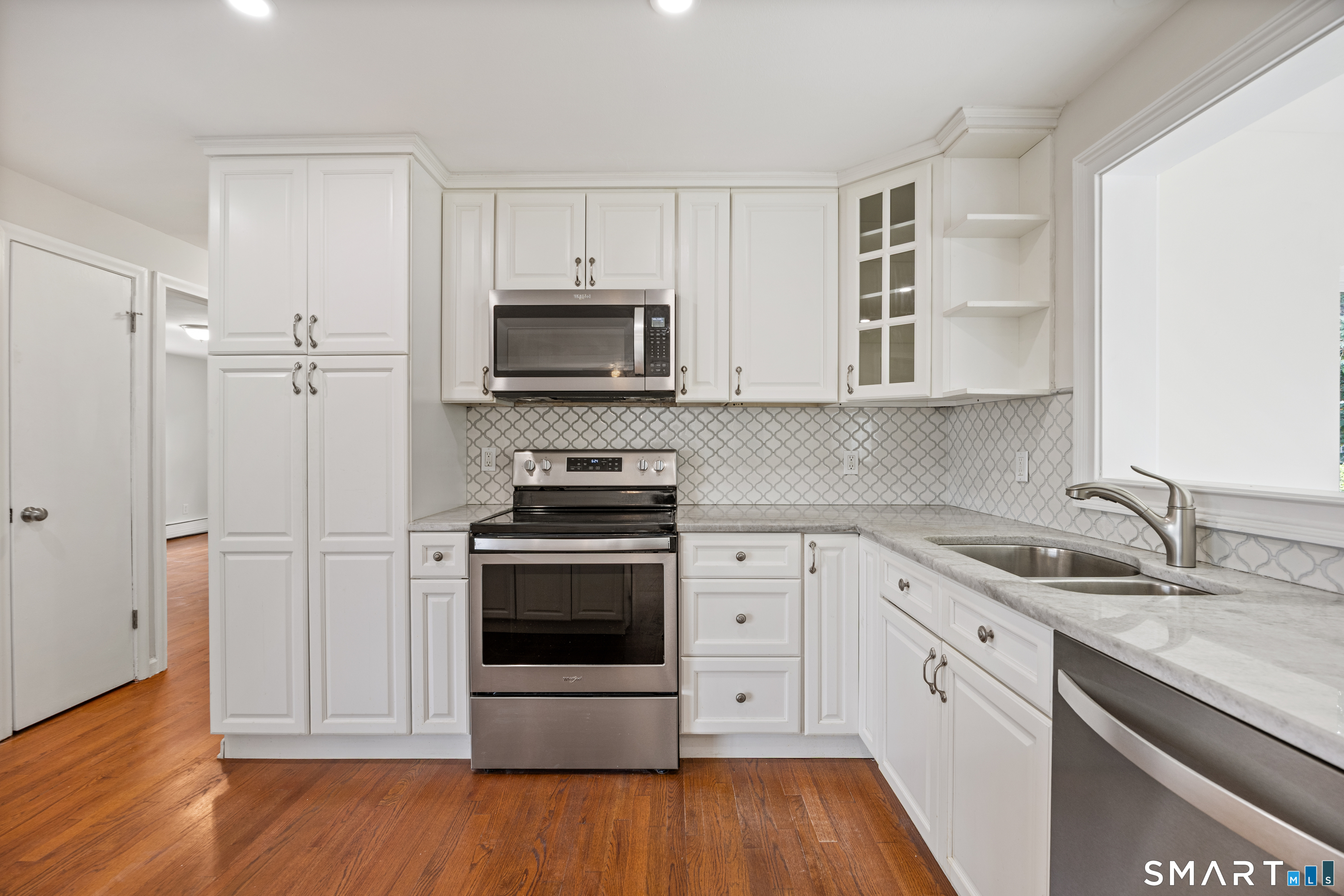 62 Springdale Street Hamden, CT 06514 - Photo 11 of 31