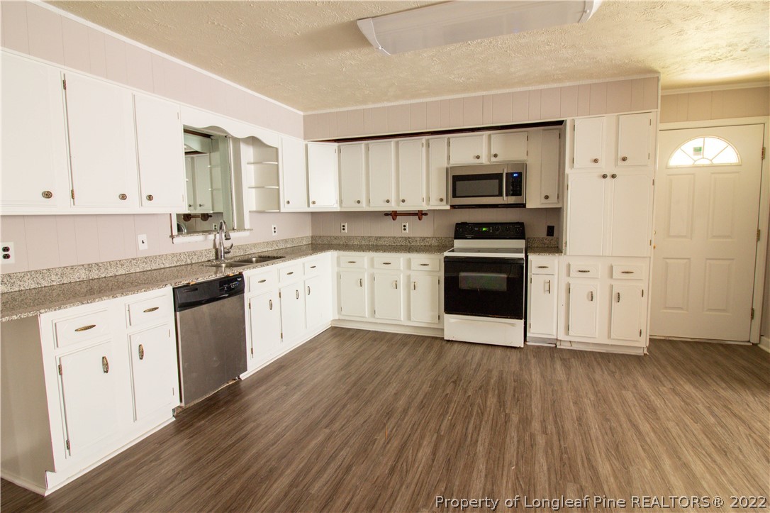 806 B T Road Lumberton, NC 28358 - Photo 5 of 21 Gallery Image 5