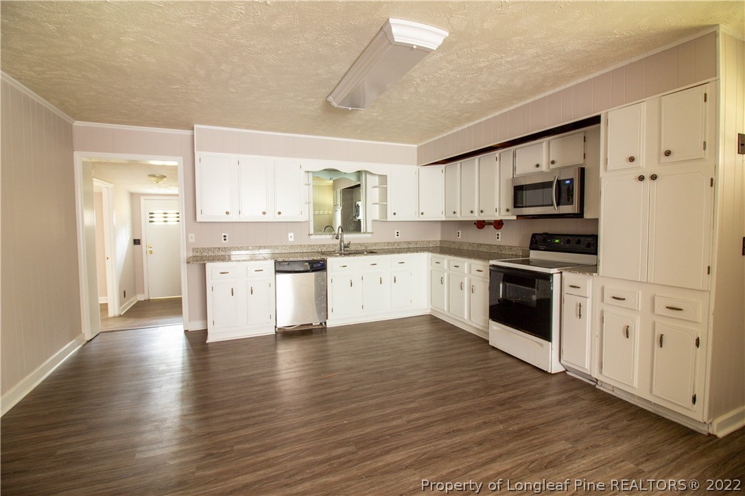 806 B T Road Lumberton, NC 28358 - Photo 7 of 21 Gallery Image 7