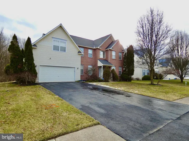 $565,900 | 61 Rose Hill Drive, Bear, DE 19701