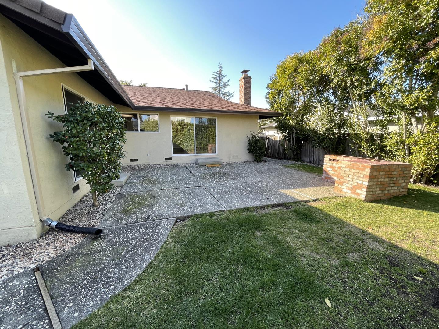 5732 Davis Circle Rohnert Park, CA 94928 - Photo 11 of 14 a front view of a house with a yard