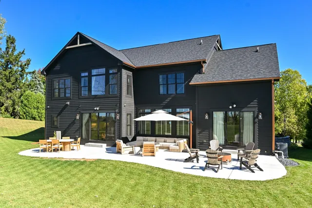 $2,999,995 | 13145 West Kittridge Court, Brookfield, WI 53005