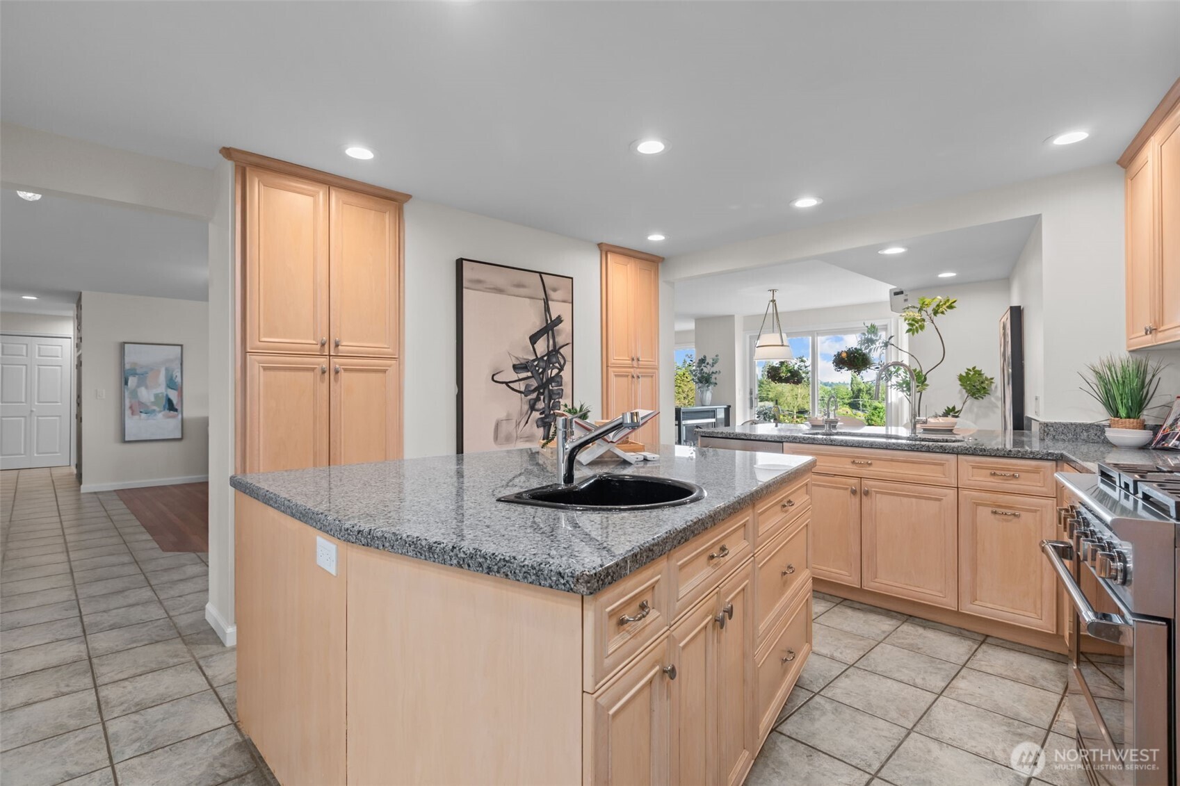 4105 Southwest 109th Street Seattle, WA 98146 - Photo 17 of 40