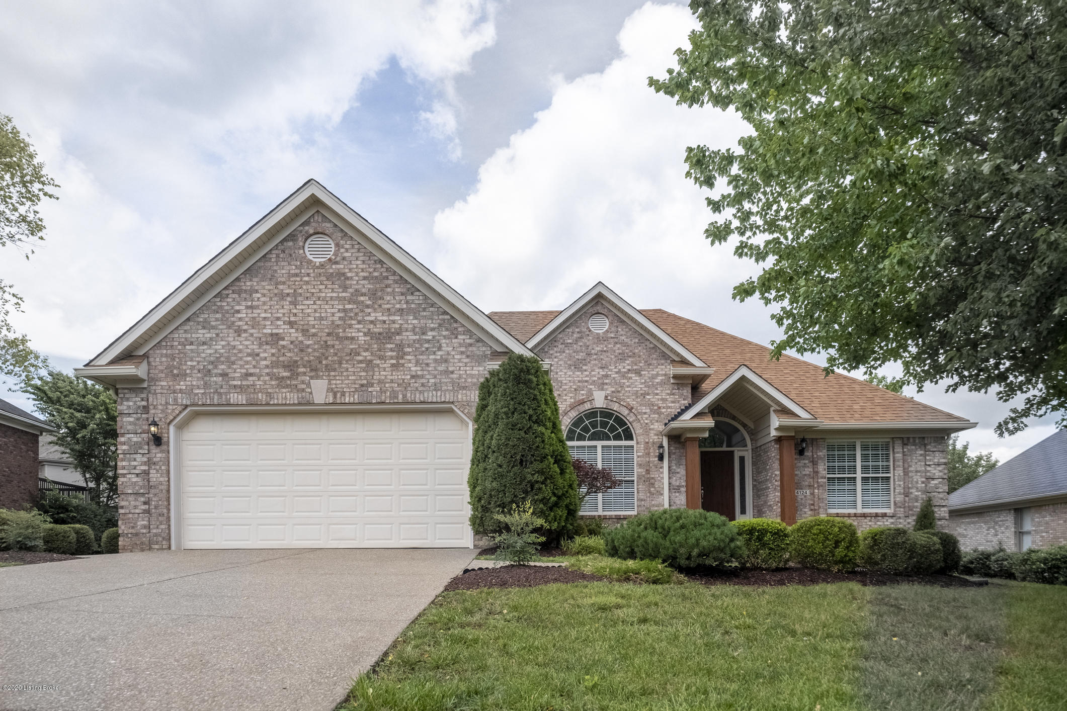 14124 Spring Mill Road Louisville, KY 40245 - Photo 4 of 42 14124 Spring Mill Rd-1003