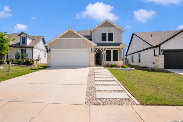 $2,600 | 11230 Blue Feather, San Antonio, TX 78254