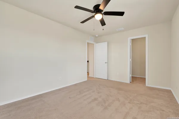 $2,600 | 11230 Blue Feather, San Antonio, TX 78254