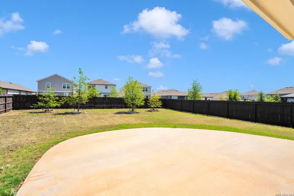 $2,600 | 11230 Blue Feather, San Antonio, TX 78254