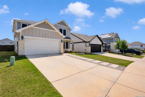 $2,600 | 11230 Blue Feather, San Antonio, TX 78254