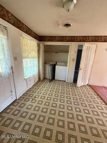 $73,288 | 2273 Bankhead Highway, Hickory Flat, MS 38633