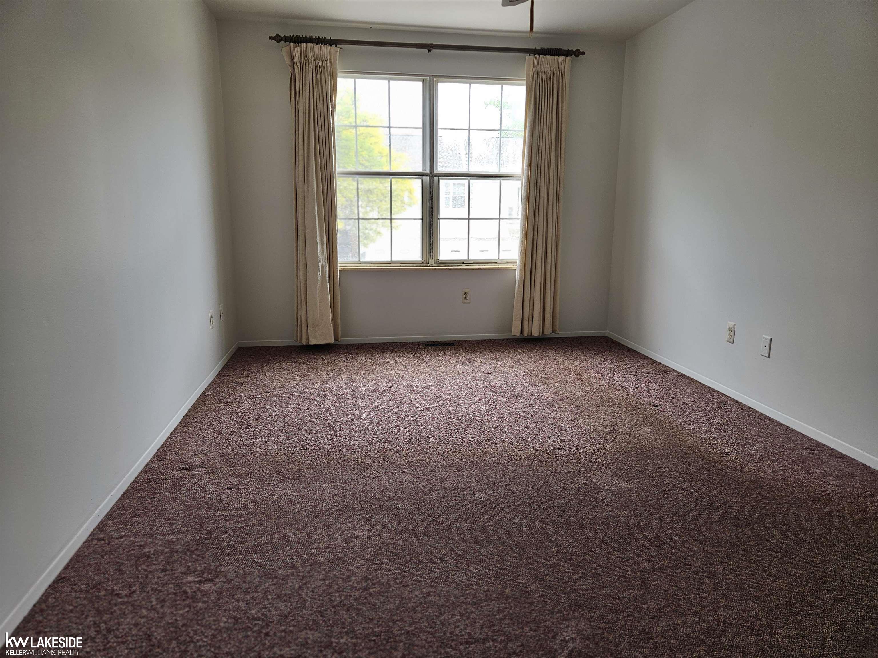 24633 Spring Lane Harrison Township, MI 48045 - Photo 16 of 20 50175958-935558d3-beb3-428c-a695-397755177fc3.JPG