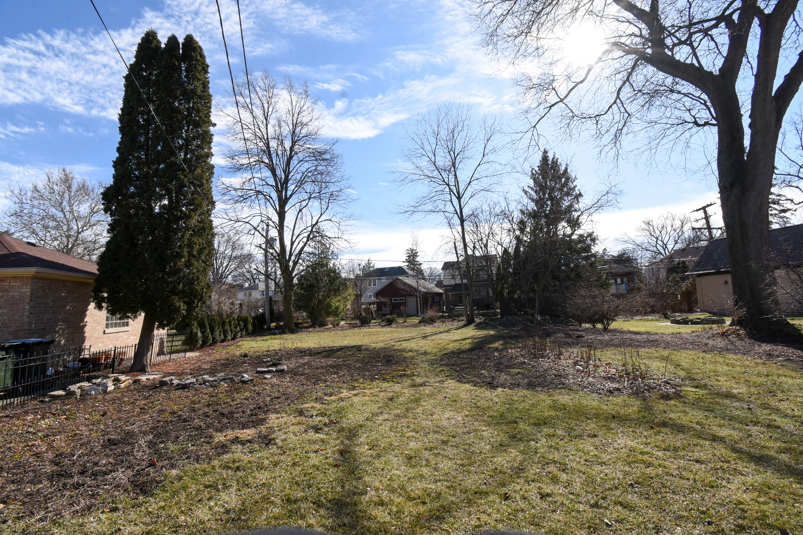 427 Uvedale Road Riverside, IL 60546 - Photo 28 of 33 a view of a yard with a tree