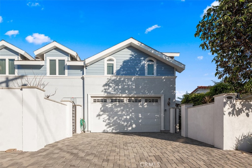33941 Granada Drive Dana Point, CA 92629 - Photo 52 of 61 a front view of a house with a yard