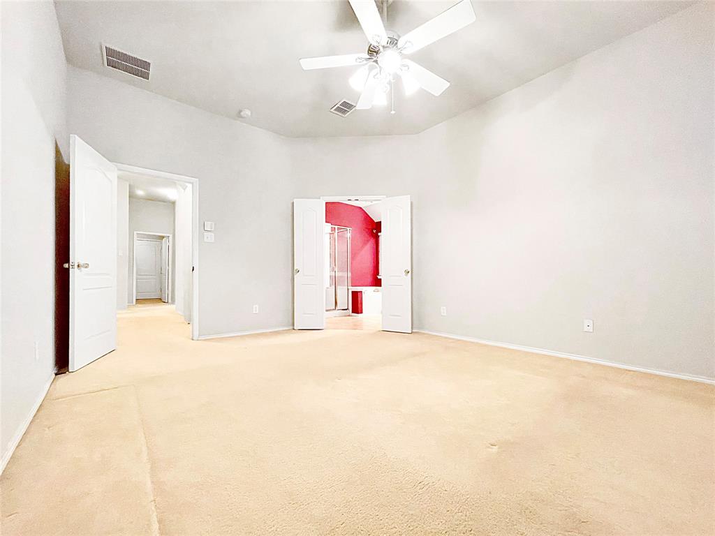 2712 Hereford Road Denton, TX 76210 - Photo 22 of 36