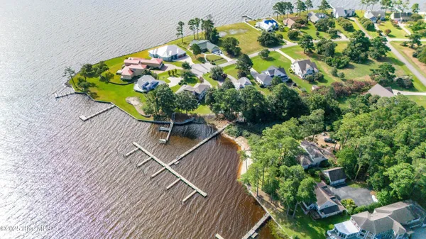 $599,000 | 5529 Sandpiper Drive, Oriental, NC 28571