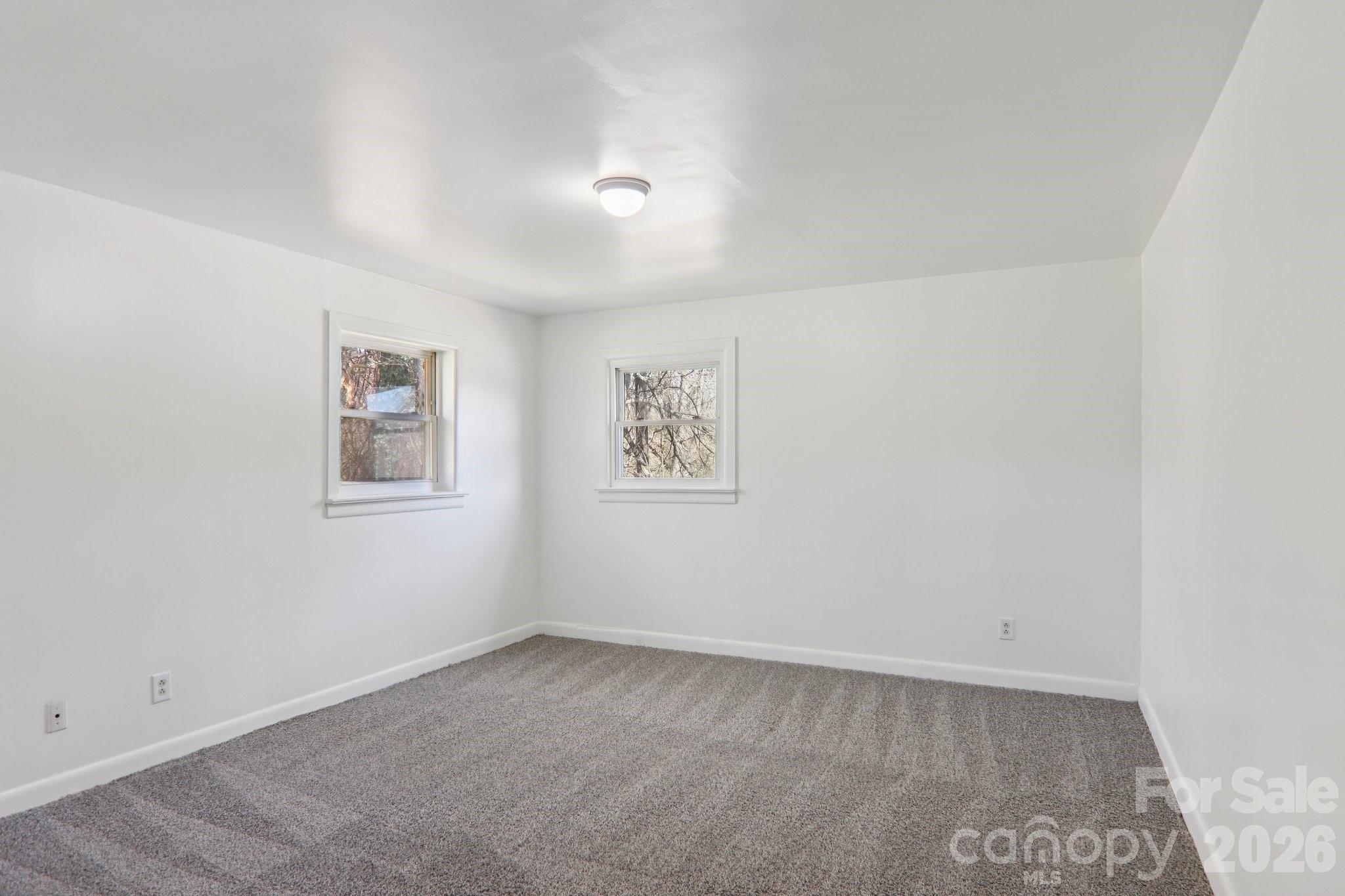 541 Paragon Parkway Clyde, NC 28721 - Photo 15 of 45