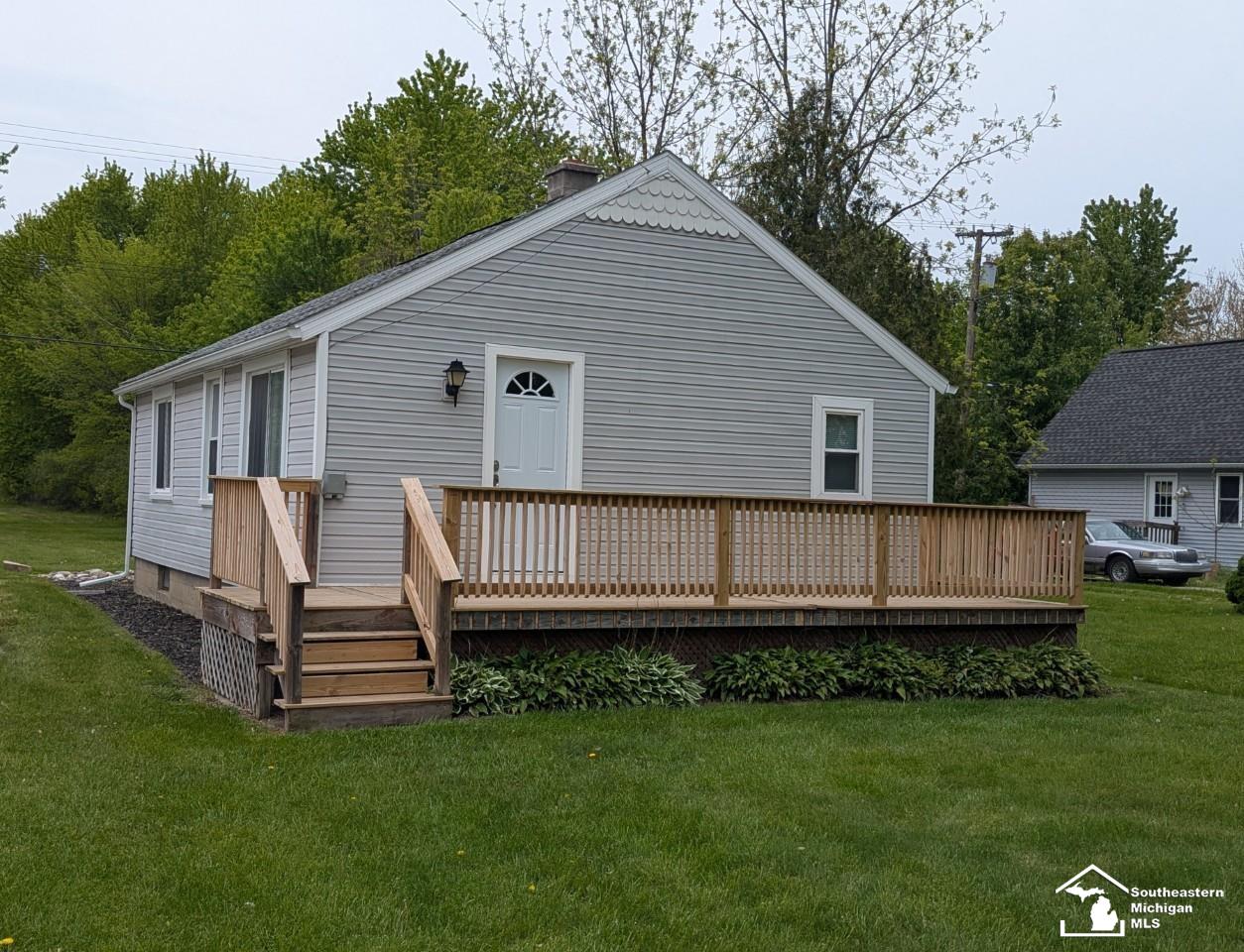 3657 Vivian Road Monroe, MI 48162 - Photo 1 of 24