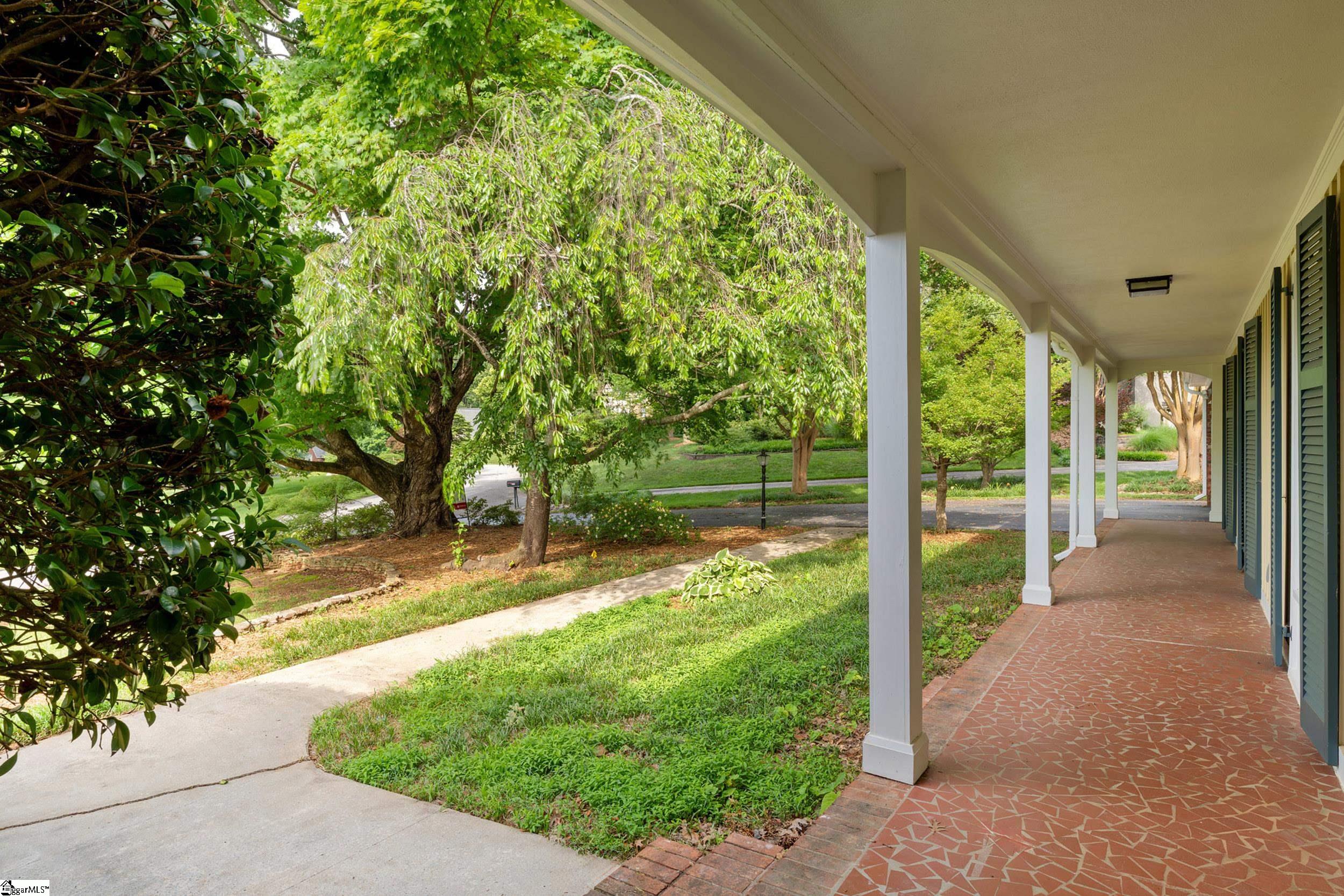251 Sheffield Road Greer, SC 29651 - Photo 4 of 50
