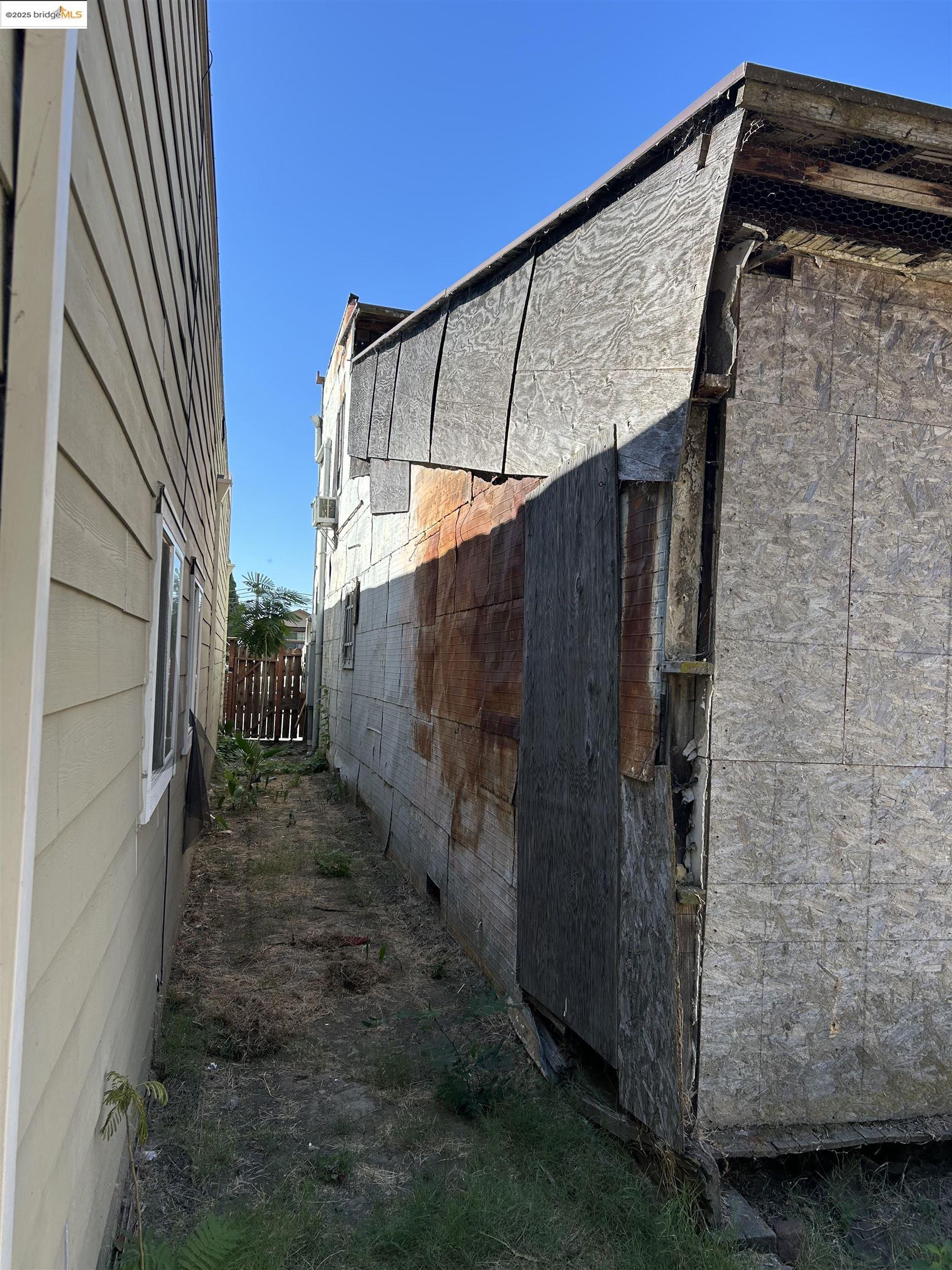 39 Main Street Isleton, CA 95641 - Photo 25 of 29 View of side of property
