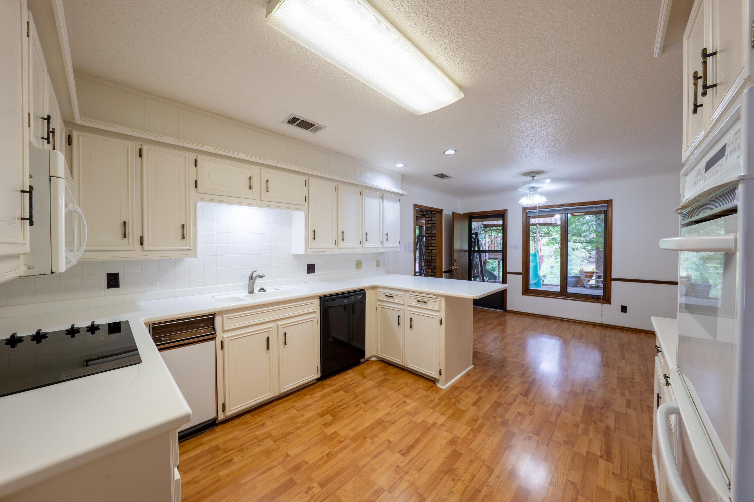 21 East Brookhollow Ransom Canyon, TX 79366 - Photo 17 of 68 21 E Brookhollow-18