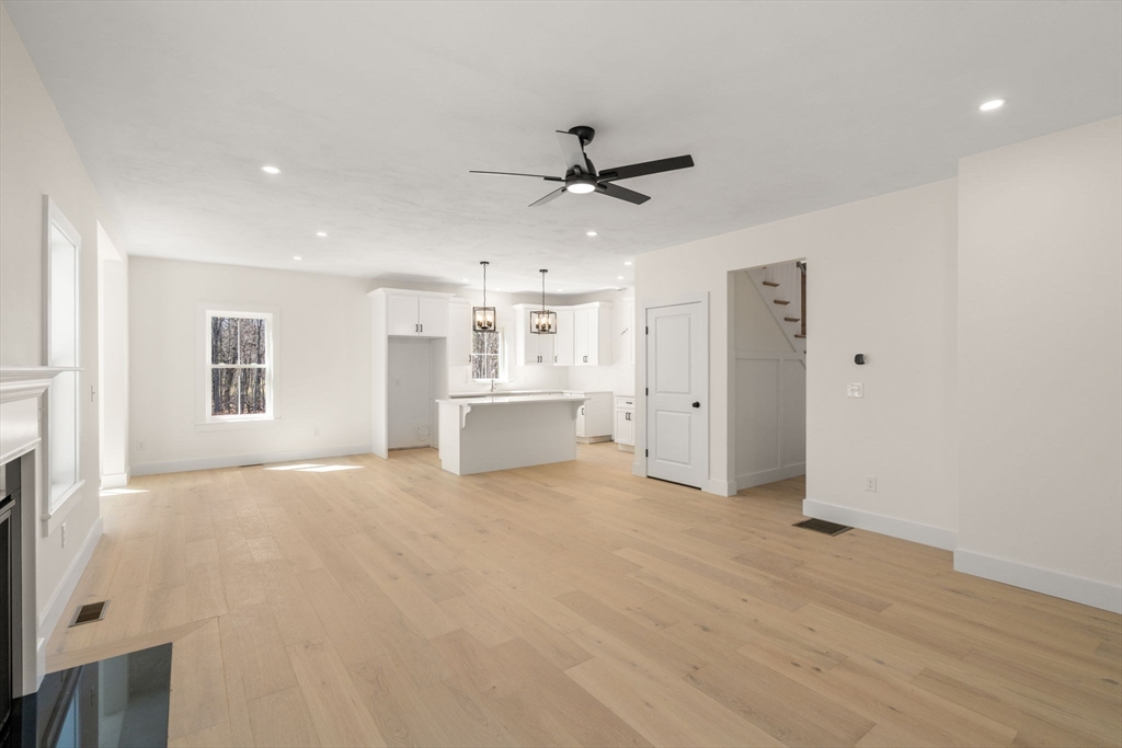 306 Fisher Road Holden, MA 01520 - Photo 10 of 33