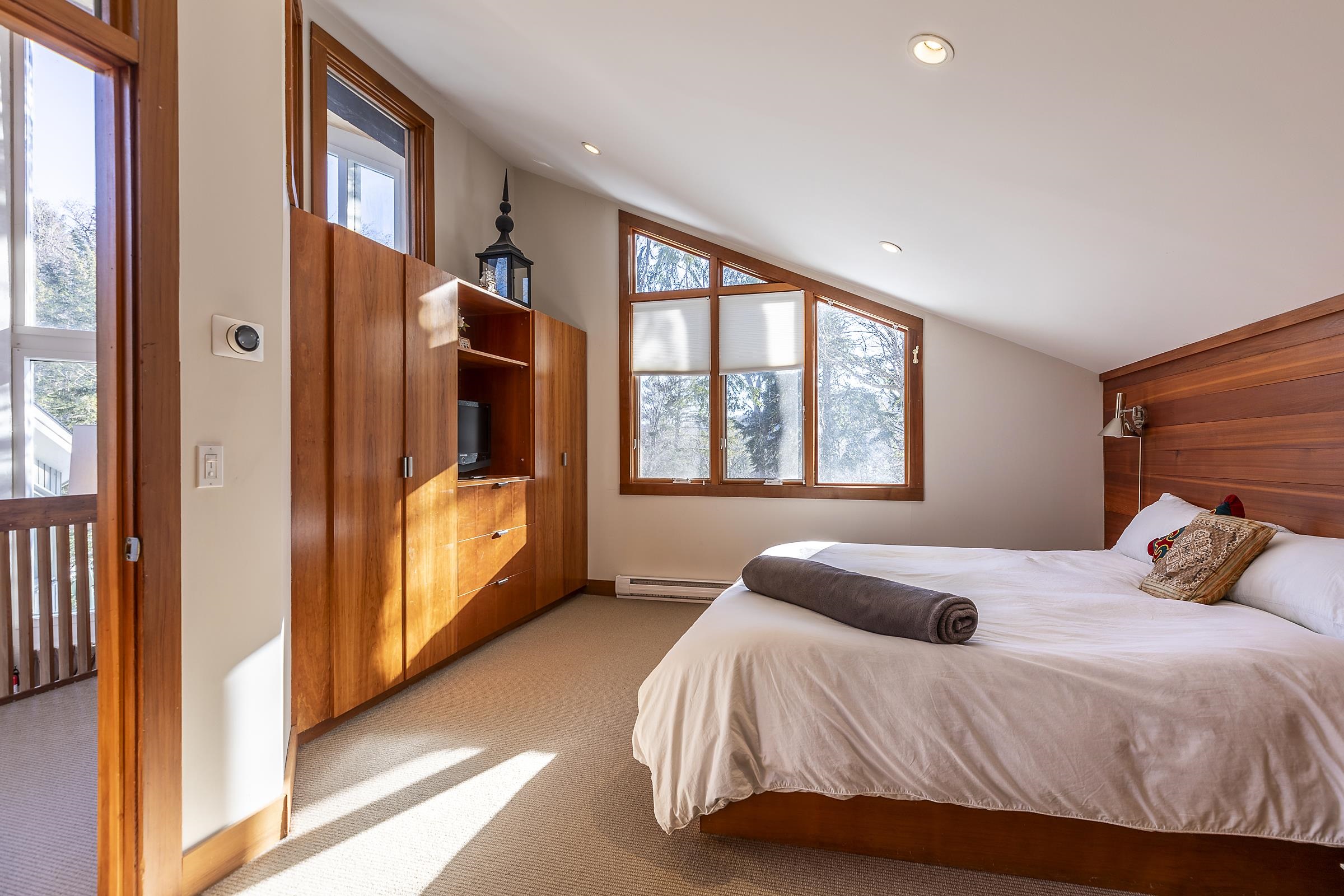 389 Howard Hill Road Londonderry, VT 05148 - Photo 25 of 33 Gallery Image 25