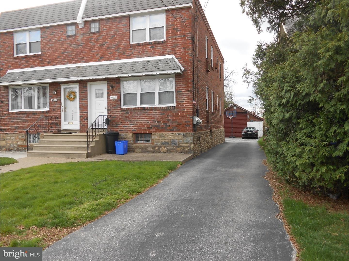 7209 Dungan Road Philadelphia, PA 19111 - Photo 2 of 4