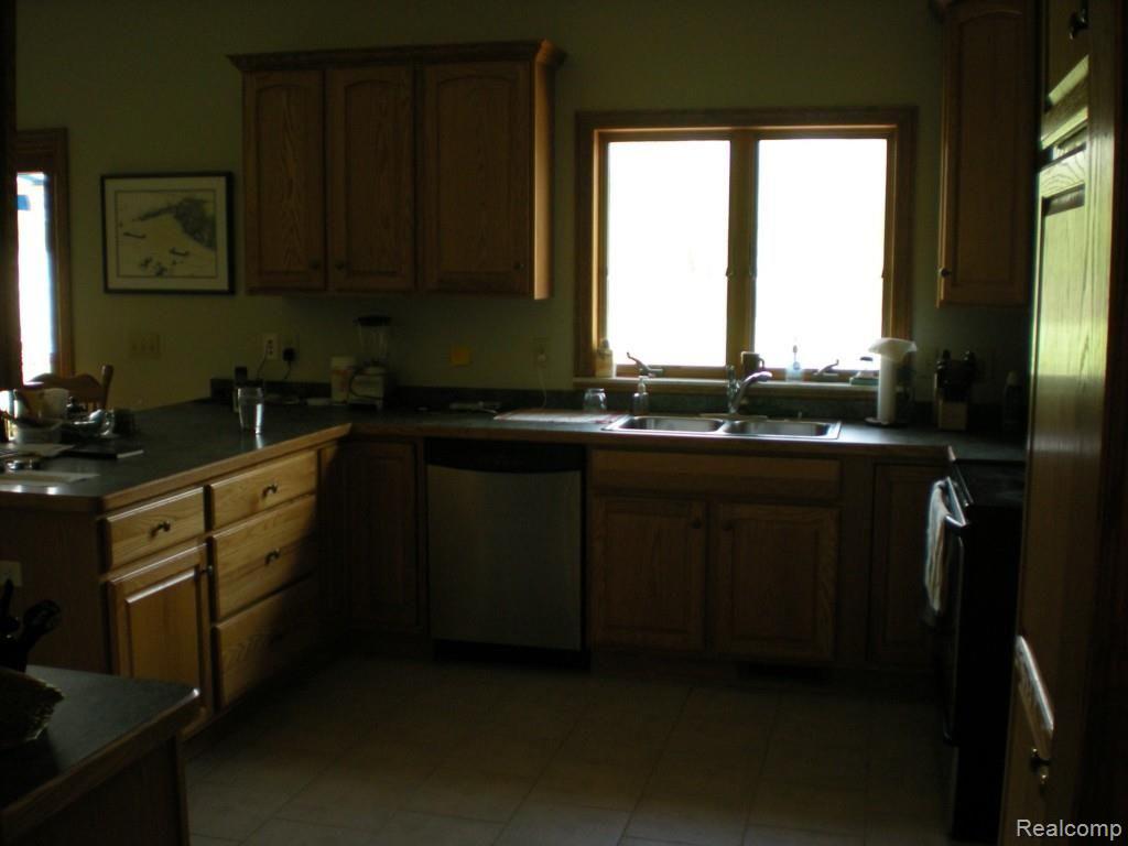 4638 North Eager Road Howell, MI 48855 - Photo 9 of 23 4638 N. Eager Rd 013