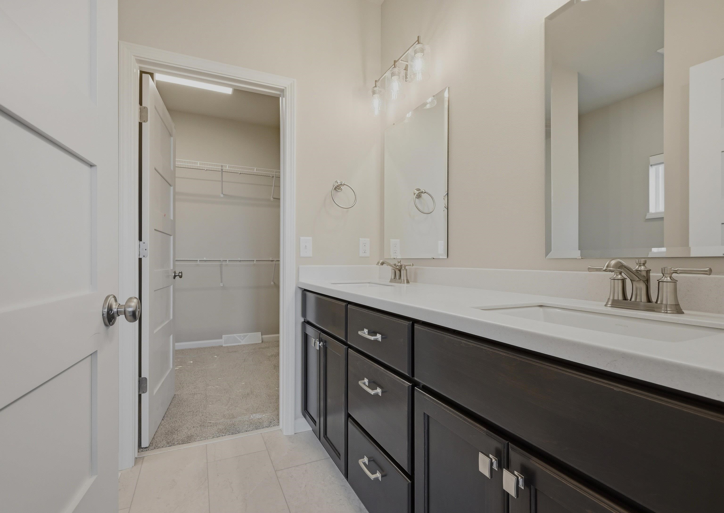 2038 Leopold Way Sun Prairie, WI 53590 - Photo 10 of 18