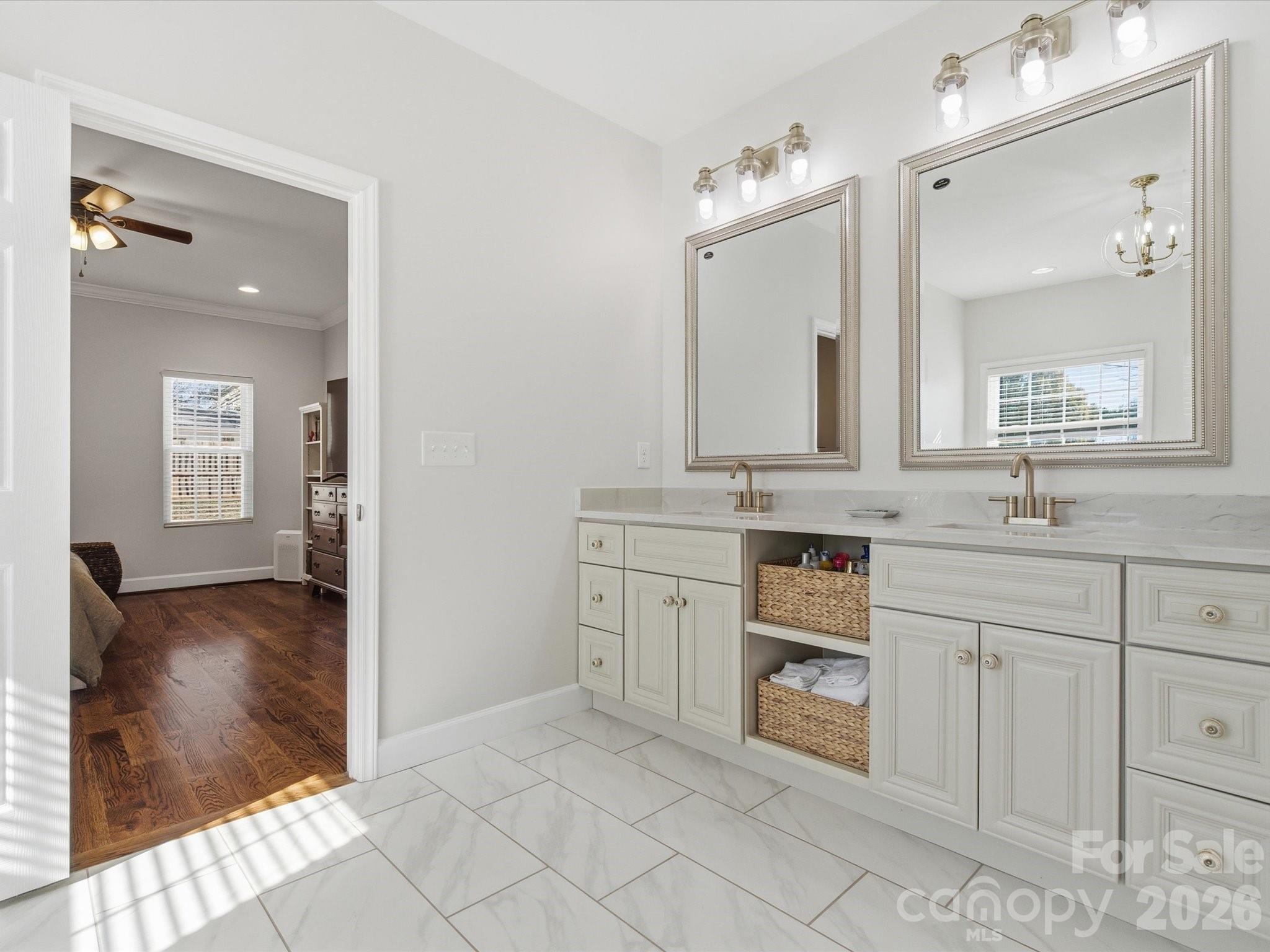 3211 Oakdale Road Charlotte, NC 28216 - Photo 4 of 43