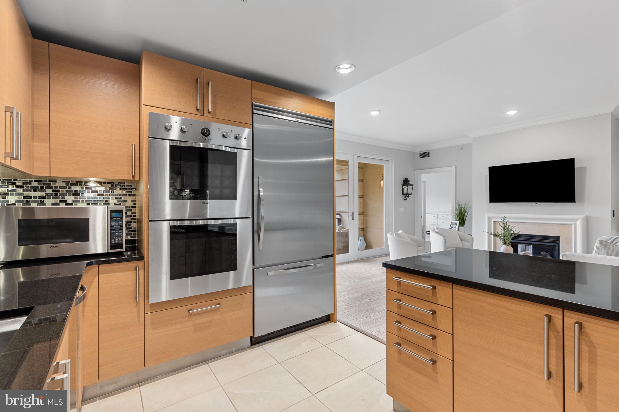801 Key Highway, Unit 253 Baltimore, MD 21230 - Photo 13 of 38
