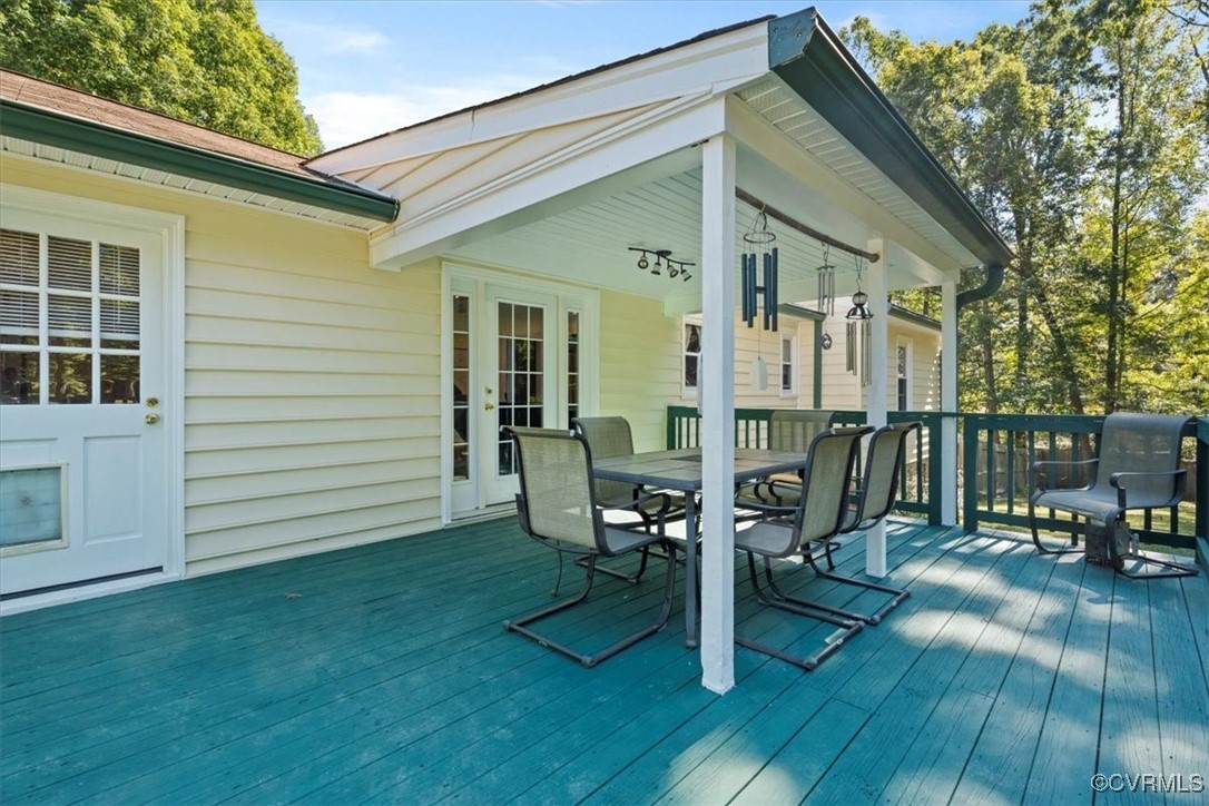 10459 Rockingham Road Mechanicsville, VA 23116 - Photo 35 of 48 View of deck
