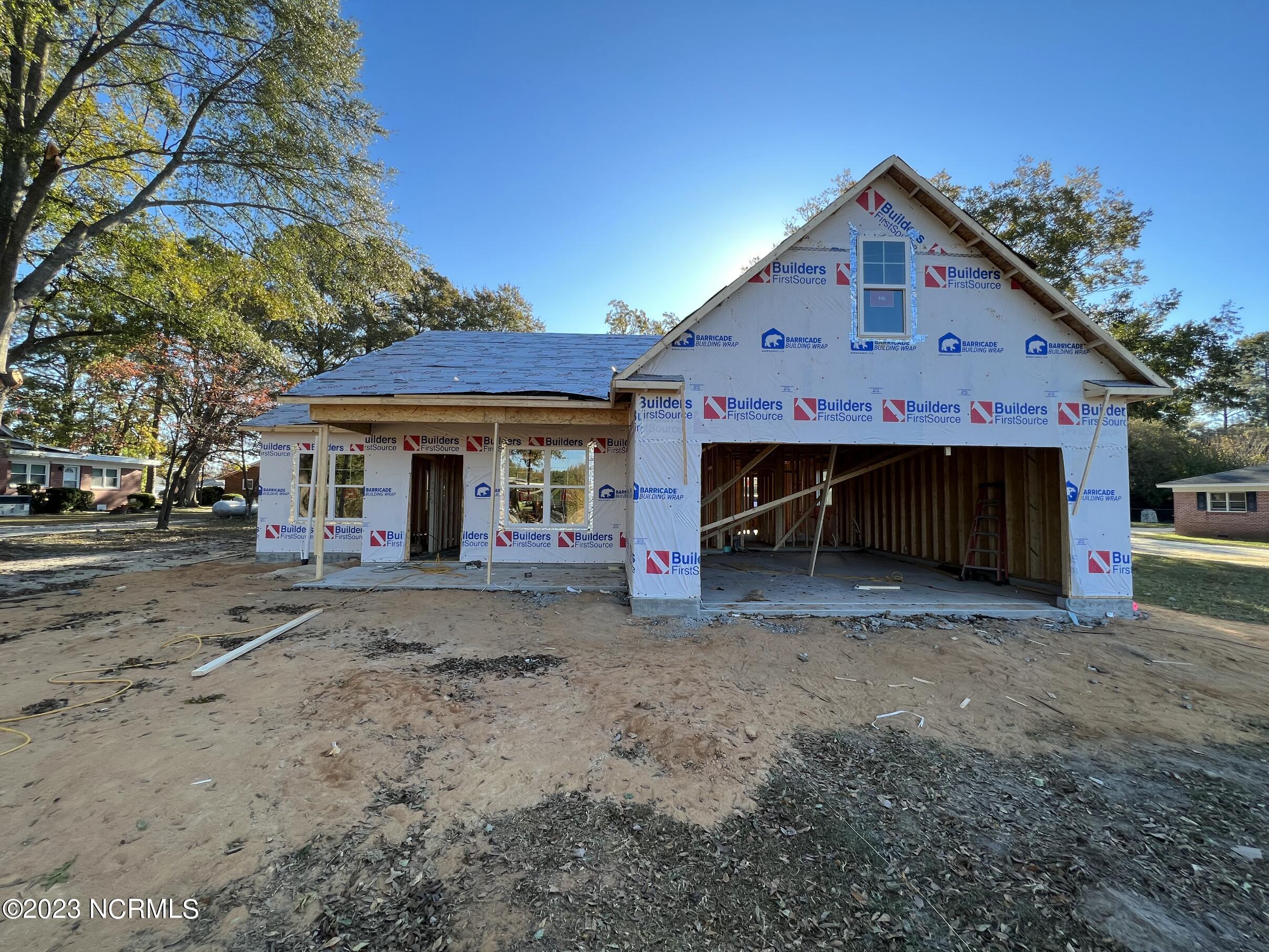 1104 Raleigh Road Clinton, NC 28328 - Photo 2 of 28 Screen Shot 2023-11-02 at 2.58.27 PM