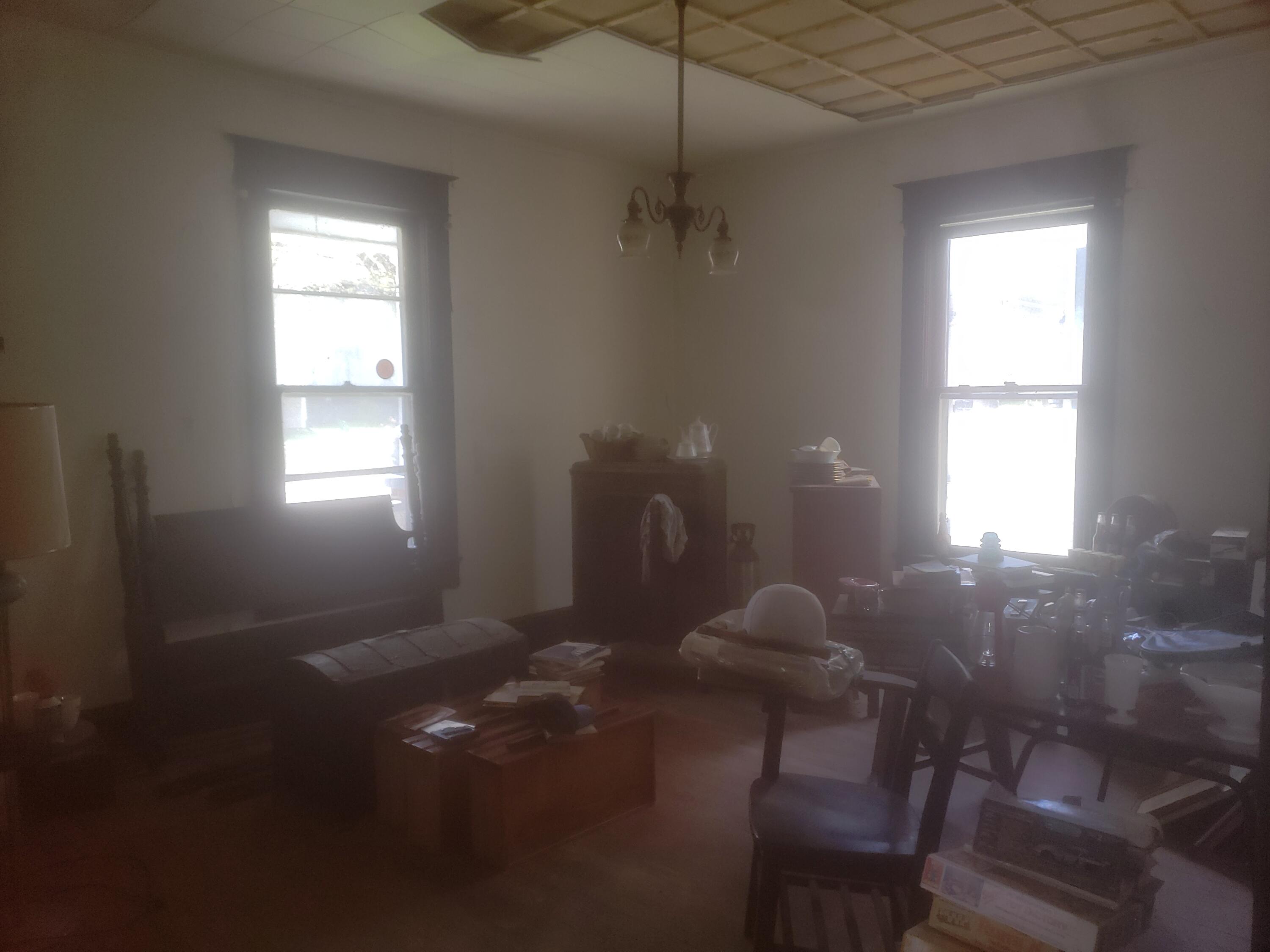 515 Mountain Avenue Southwest Roanoke, VA 24016 - Photo 13 of 13 a very nice looking room with a window