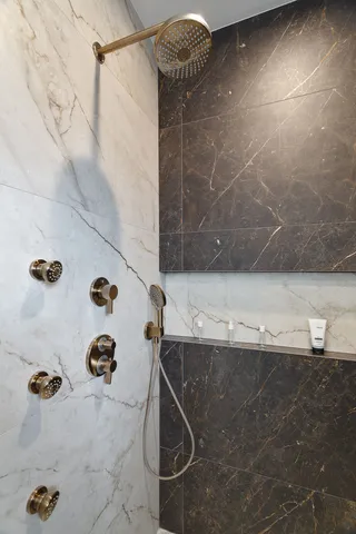 $1,419,000 | 1719 West Foster Avenue, Chicago, IL 60640