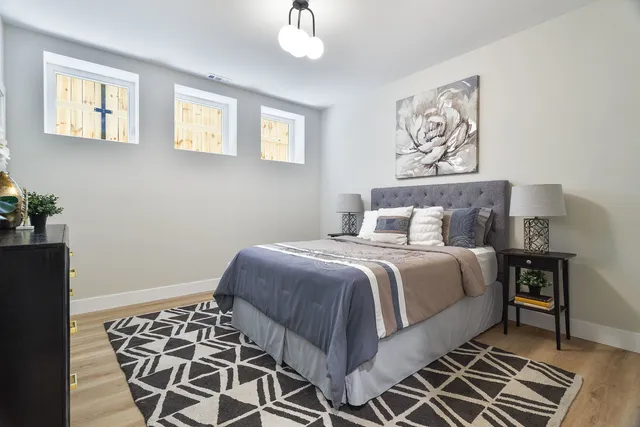 $1,419,000 | 1719 West Foster Avenue, Chicago, IL 60640